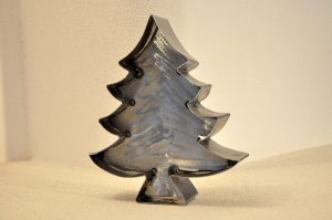 Metall Tannenbaum Retro Sign von Feinrost aus Stahlblechn im industrial Design