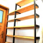 Garderobe Maßgefertigtes Schuregal für ein altes Bauernhaus von Feinrost